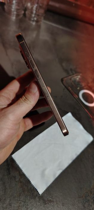 iPhone 16 Pro Max 256GB Златен | 92% батерия | Като нов