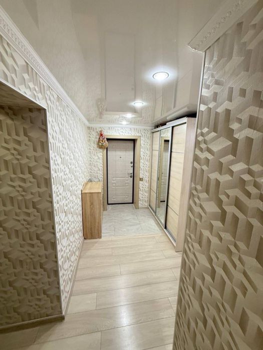 Продаю квартиру, срочно. Недорого