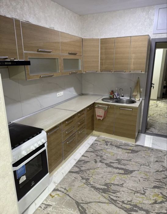 Сдается 2 ком Домбиробод. Собир Рахимов Метро