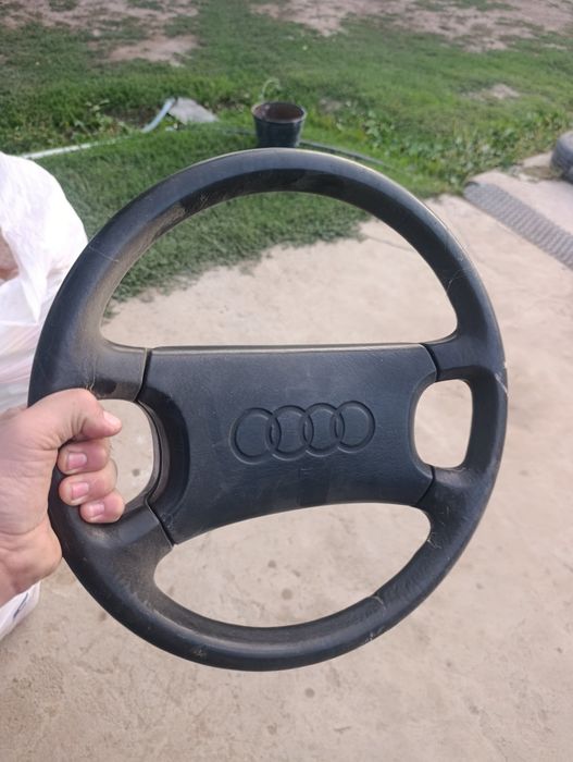 Ауди с3 100 руль