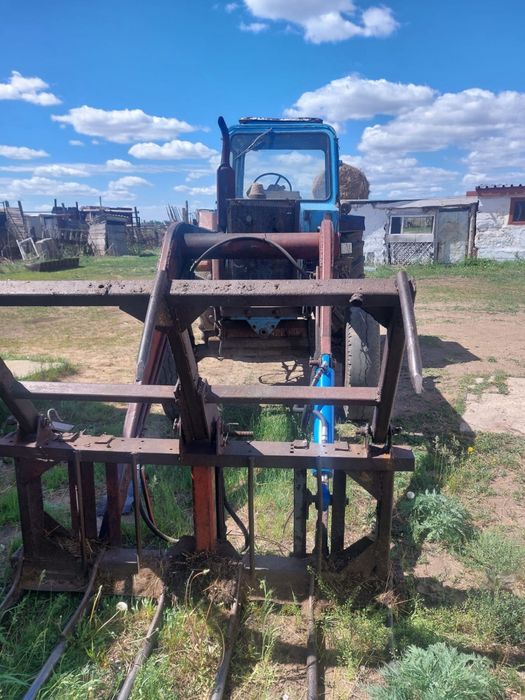 Продам трактор МТЗ-80 с КУНом