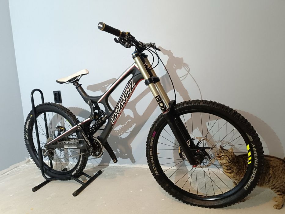 Santa Cruz V10 – RockShox BoXXer