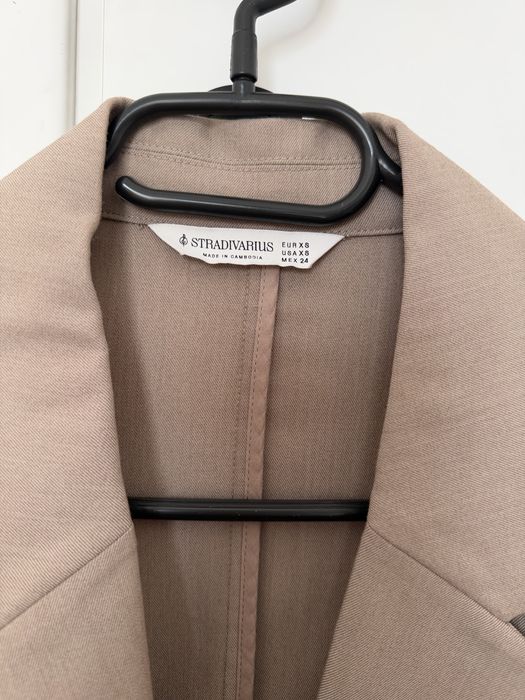 Дамски костюм Stradivarius