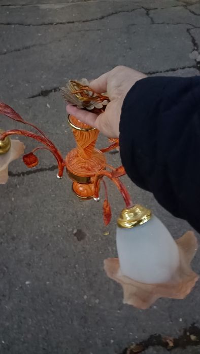 Продам люстру хорошие состояние