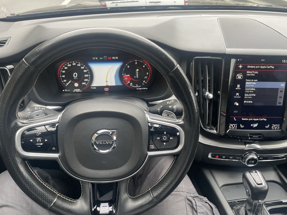 Volvo xc 60 R-Design4X4-km reali -fara accident
