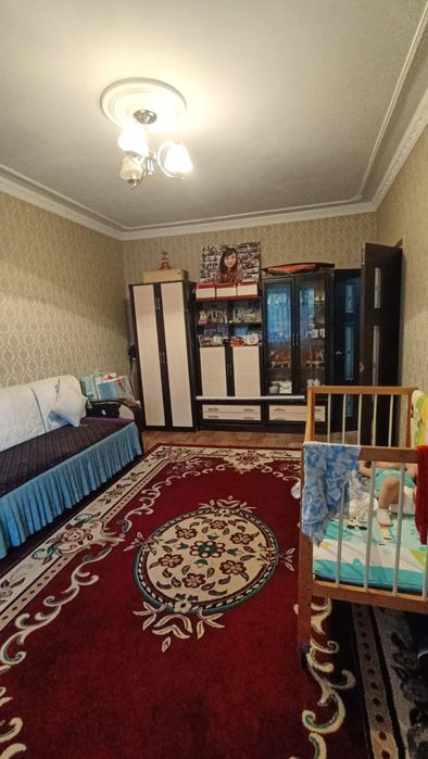 Продам 3х ком. кв. в 8мкр дом 18