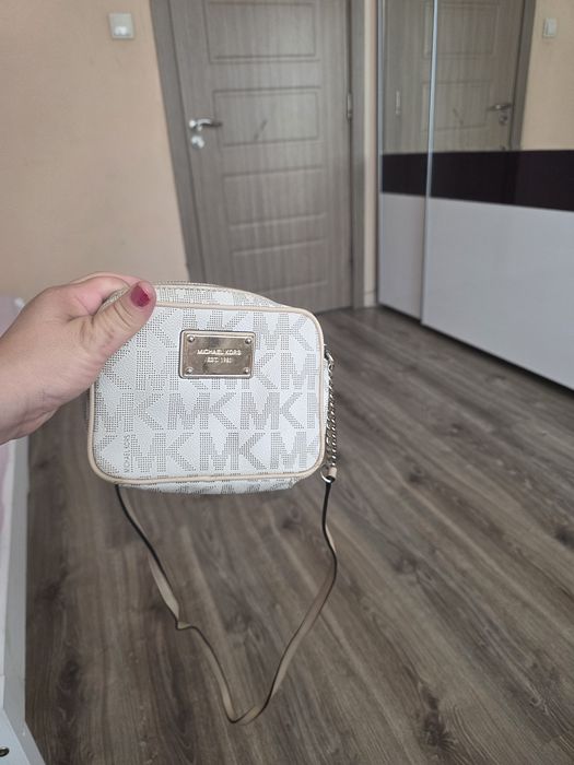 moschino раници  Mishel Kors