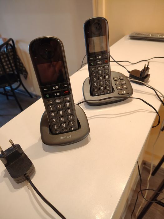 Безжични стационарни телефони Philips XL495 Duo