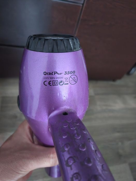 2 uscătoare par ALBIPRO 3500Ionic și Rowenta CV3312