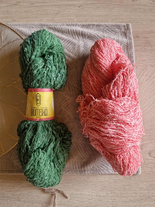 Прежди  + куки за плетене