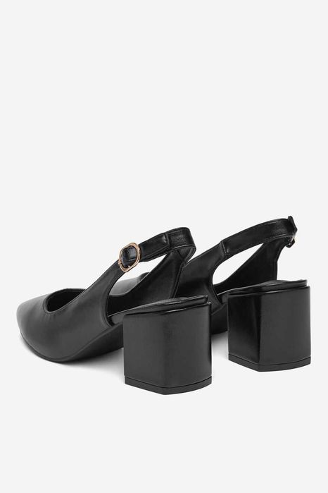 Елегантни обувки Clara Barson, черен цвят - нови