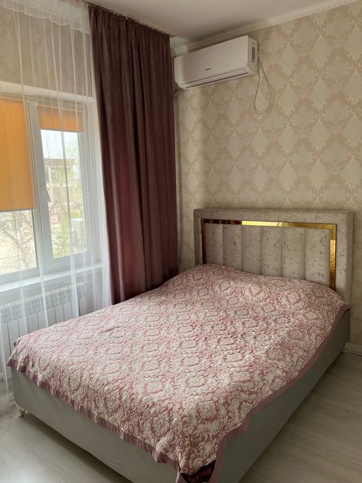 Кровать для спальни