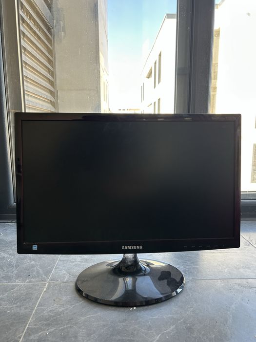 Мониторы на запчасти