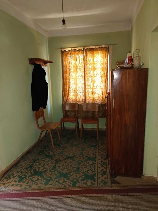 Продавам къща в град Стрелча
