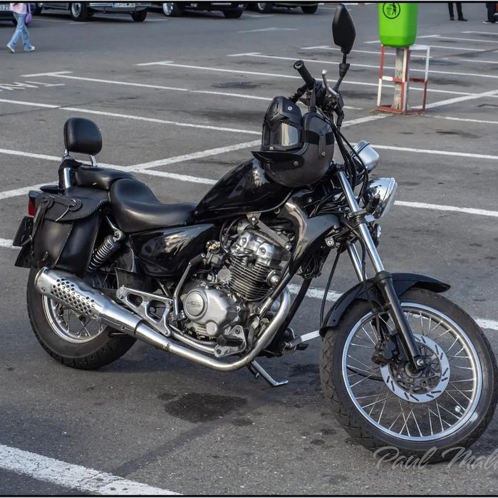 Vând Chopper 125cc permis A1 (16 ani)