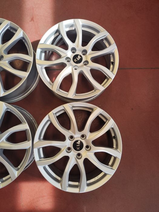18"ки джанти  5x114.3/67.1 оригинални от Kia
