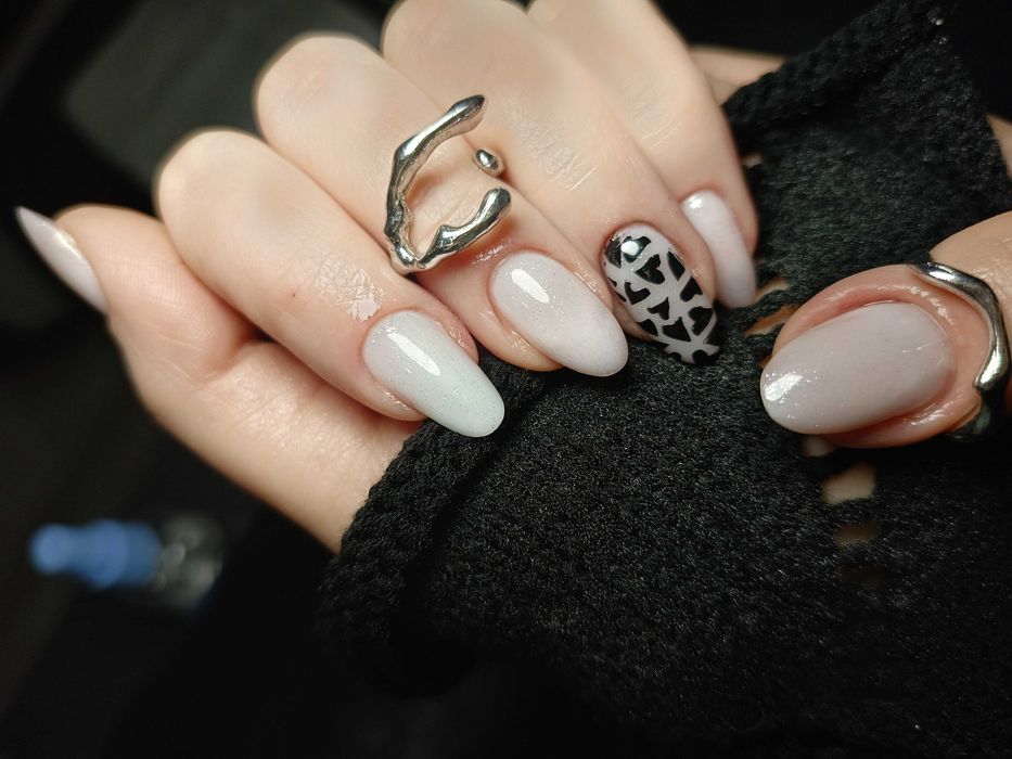 Наращивание и дизайн ногтей