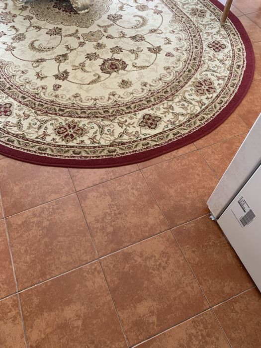 Ковер в хорошем состоянии