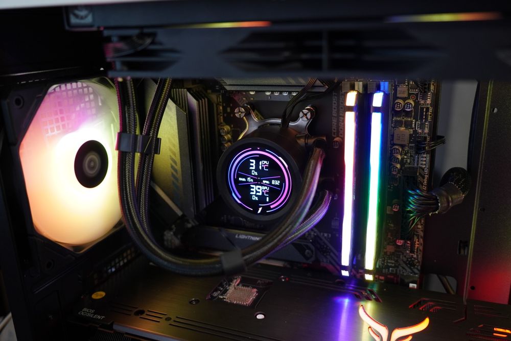 Sistem Ryzen 7 5700x + 6700xt Red Devil