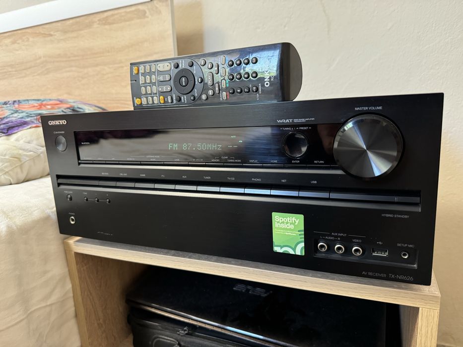 Като нов Onkyo TX-NR626 Bluetooth Wi-Fi