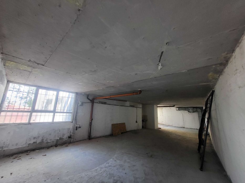 Дава се под наем Гараж / Паркомясто в София, Център - 102 кв.м за 420 € - Снимка #5