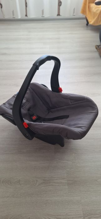 Vand scoica / scaun auto / landou / baby nest