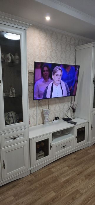 Продам диван и стенку-горку