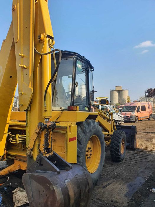Buldoexcavator FAI 96 Komatsu 4x4