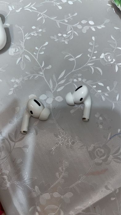 casti AirPods Pro