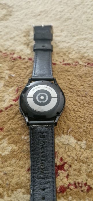 Samsung Calaxy watcn модел 4 класик