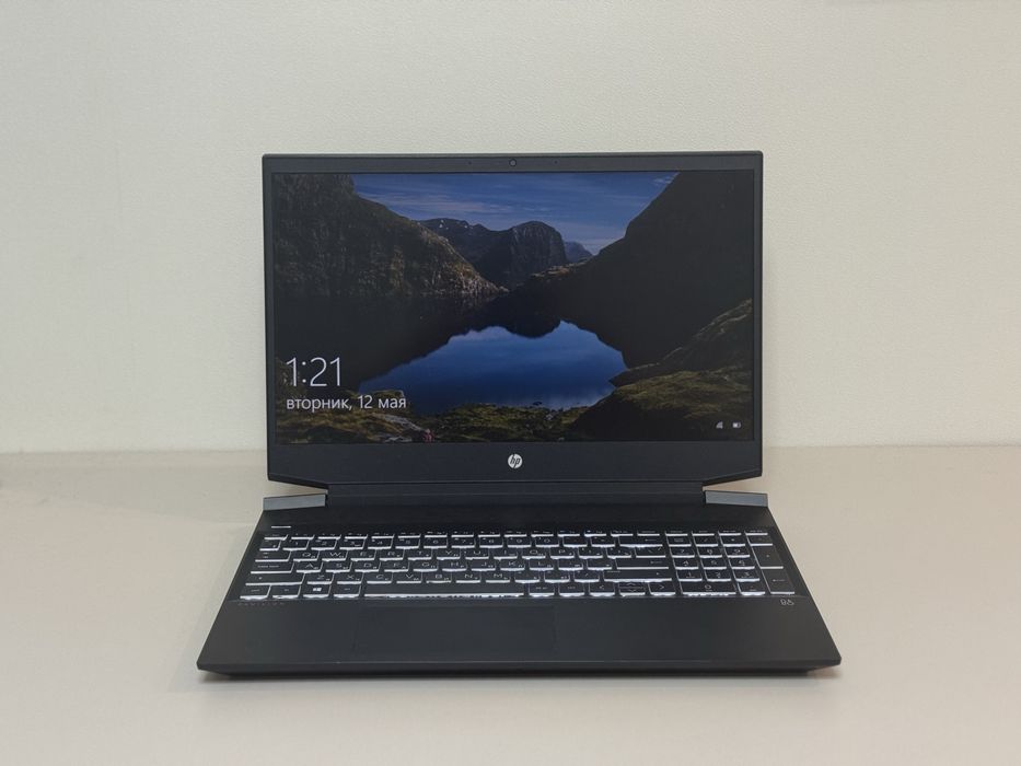 Продам игровой ноутбук HP pavilion gaming 15 GTX 1650 Ryzen 5 3550H