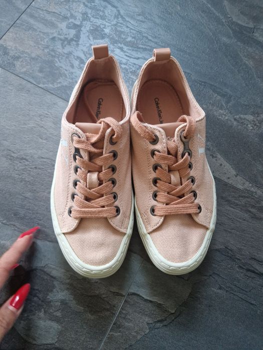 Сникърси Calvin Klein 35 номер