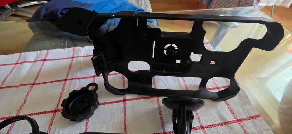 Навигация за камион Garmin Dezl 780 LMT-D най-нови карти за цялаЕвропа