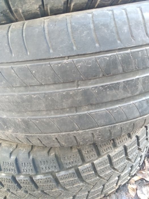 Продам резину 225/50  18