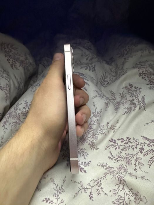 Iphone 13 розовый