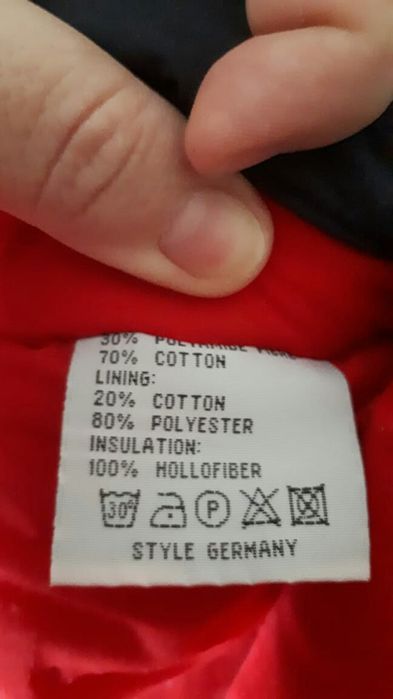 Продам комбинезон на 1-2года