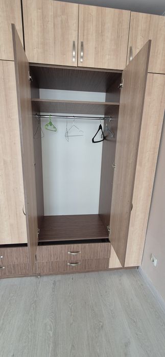 Отдам бесплатно шкаф, самовывоз.