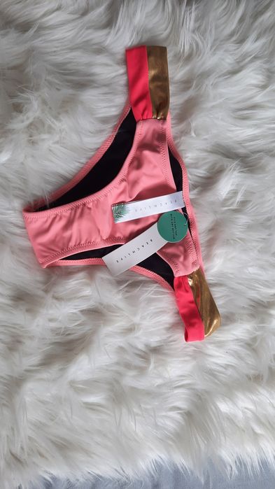 Costume de baie, noi