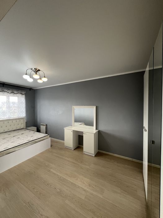 Продам 4-х комн квартиру