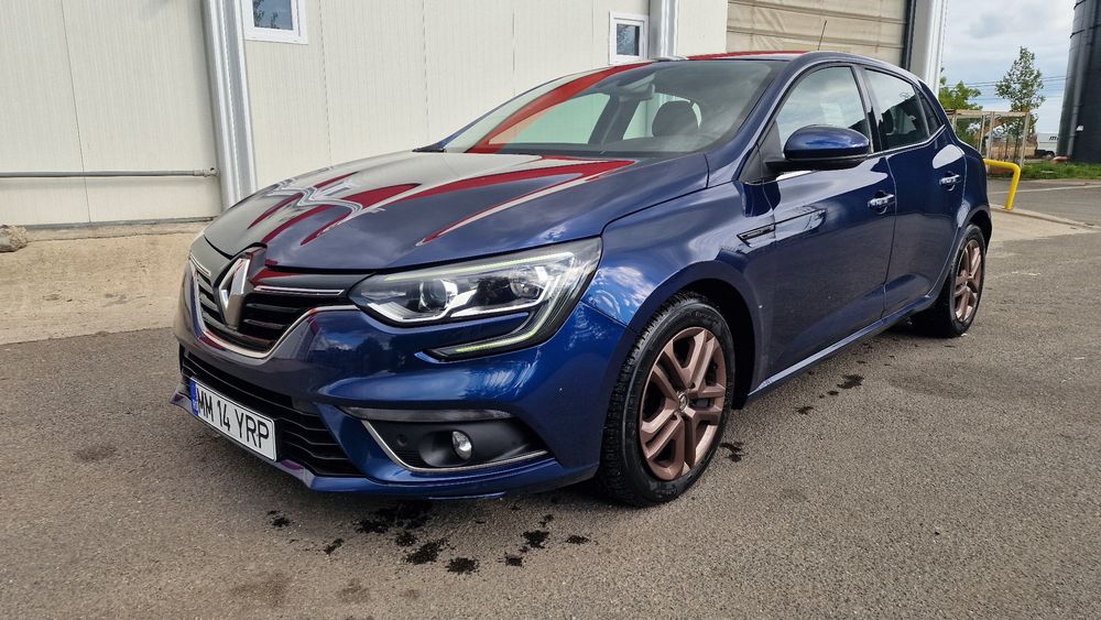 RENAULT Megane 2020 — imagine 2