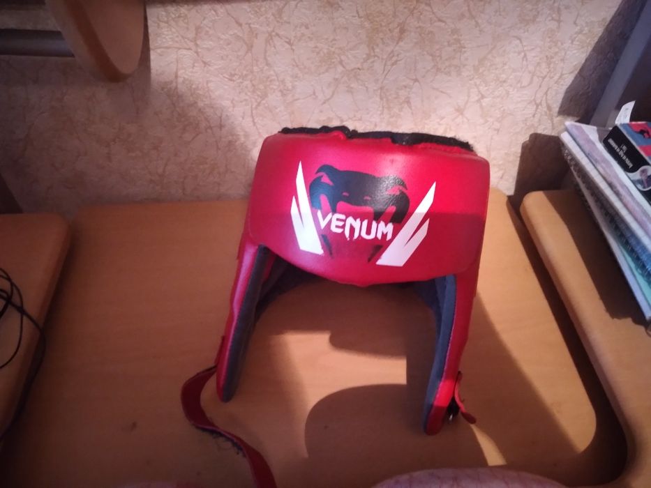 Продам форму и перчатки