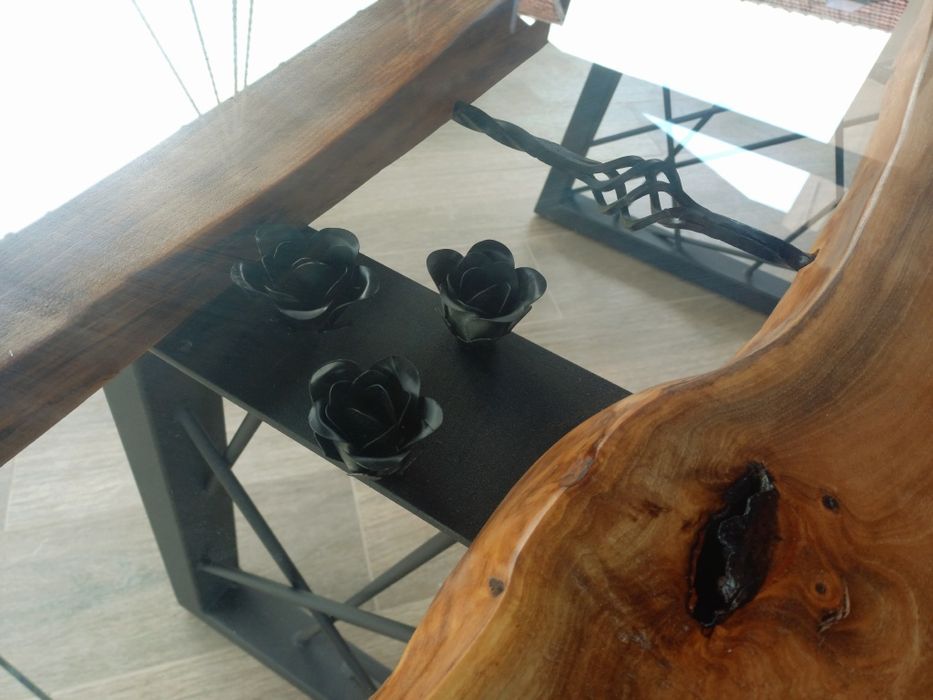 Дизайнерски ръчно изработени маси от масив орех и ковано желязо