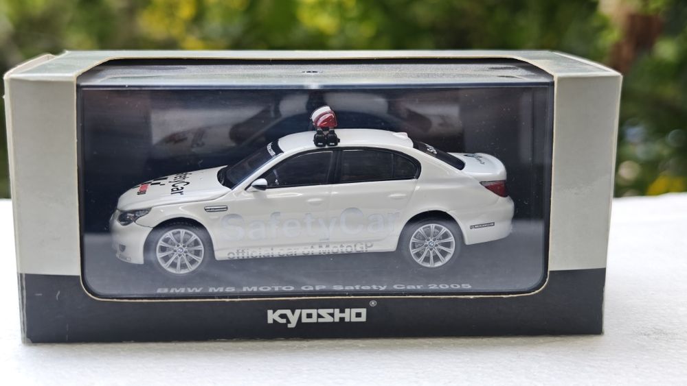 Machetă auto BMW M5 Moto GP Safety Car 2005 1/43