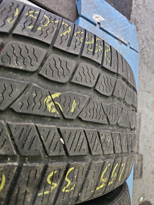 255 35 19 m+s continental