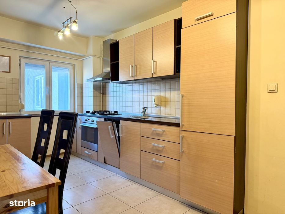 Apartament modern, 3 camere, 68 mp utili, etajul 6 - zona Aradului