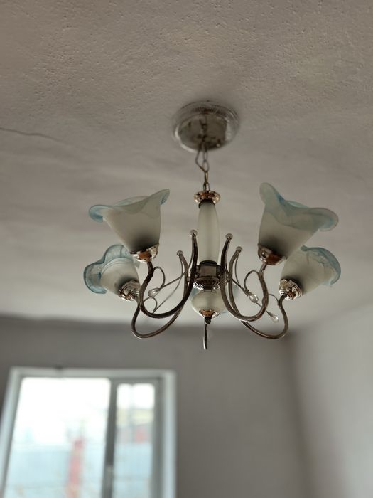 Люстра продается