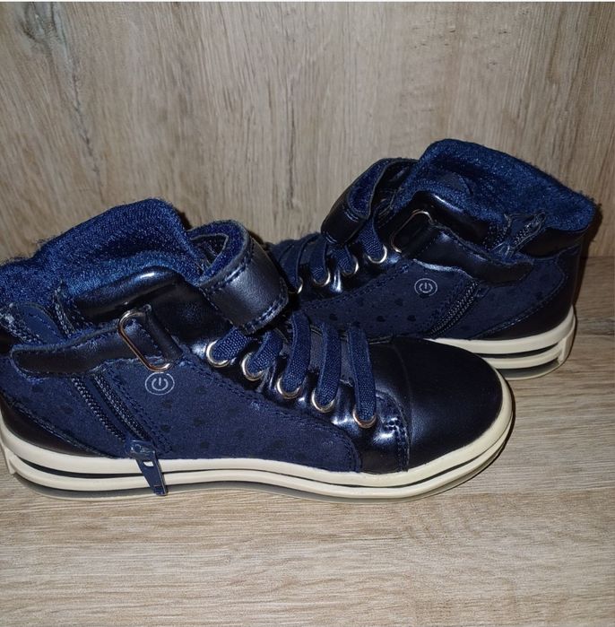 Кецки и ботушки 30-ти номер