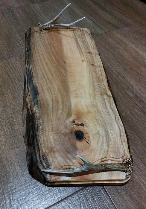 Дъска / плата и подноси за рязане на мезета от ОРЕХ