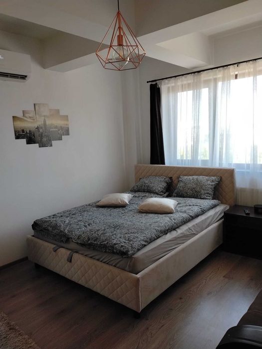 Închiriez apartament pe perioada Untold
