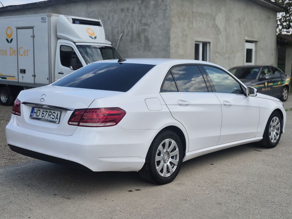 Vand  Mercedes E 2016
